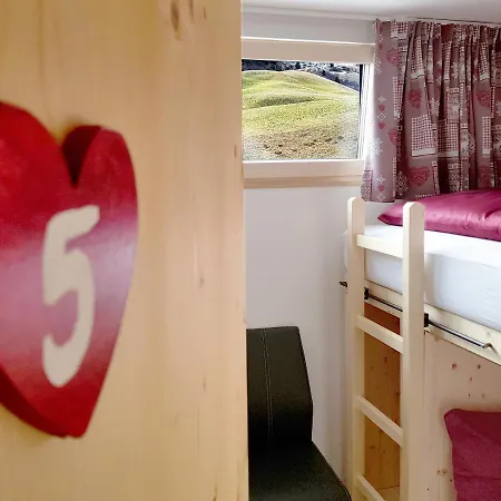 Waeldermetzge Huettenzimmer Und *