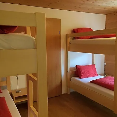 Oda ve Kahvaltı Waeldermetzge Huettenzimmer Und Warth (Vorarlberg)