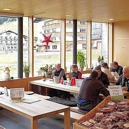 Oda ve Kahvaltı Waeldermetzge Huettenzimmer Und Warth (Vorarlberg)