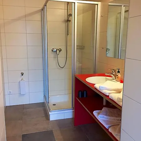 Oda ve Kahvaltı Waeldermetzge Huettenzimmer Und *
