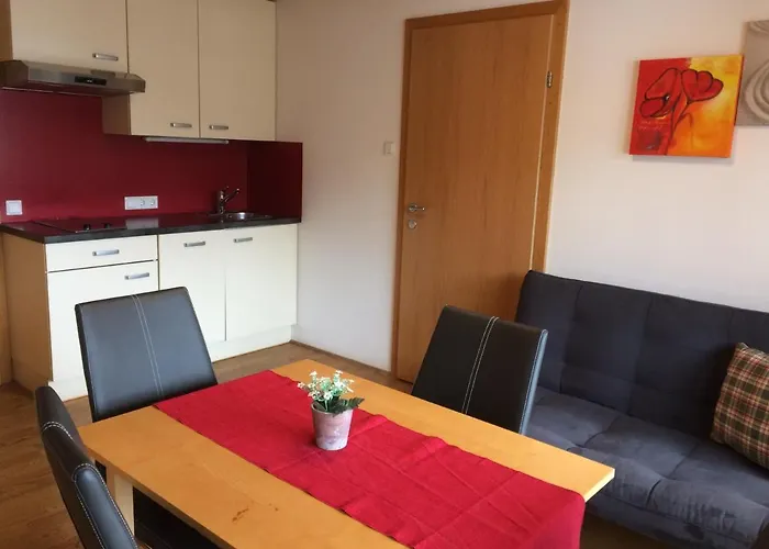 Wäldermetzge Hüttenzimmer Und Warth (Vorarlberg)